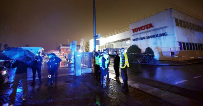 Bologna, esplosione in fabbrica. Due morti e due feriti gravi