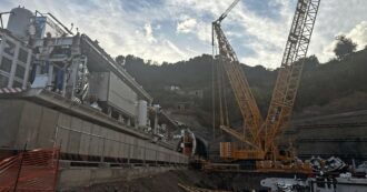 Copertina di “Una tonnellata di arsenico lasciata sotto la pioggia”: i rischi ambientali dopo i lavori per il tunnel della ferrovia tra Messina e Catania