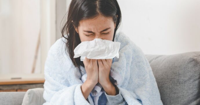 Scatta l’allarme per l’influenza australiana: “Primi casi in Italia, questo virus è più contagioso. Ha causato una delle stagioni influenzali più critiche di sempre”