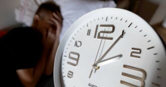 Copertina di Ora legale, l’immunologo: “Il cambio è un fenomeno assimilabile a un mini jet lag”