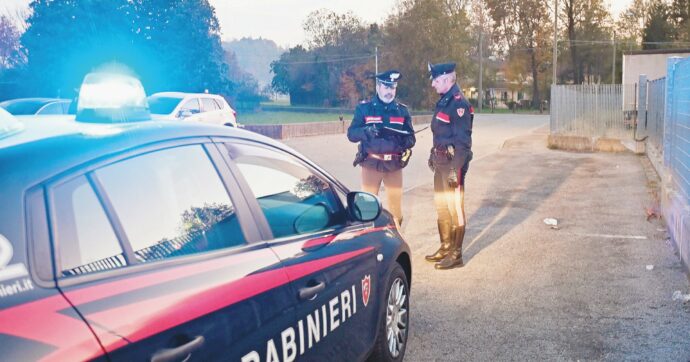 Copertina di Cimitero di Chieti, morta soffocata con busta in testa