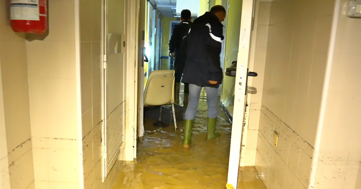 Alluvione nel Savonese, allagato l’ospedale di Cairo Montenotte: il video girato all’interno della struttura