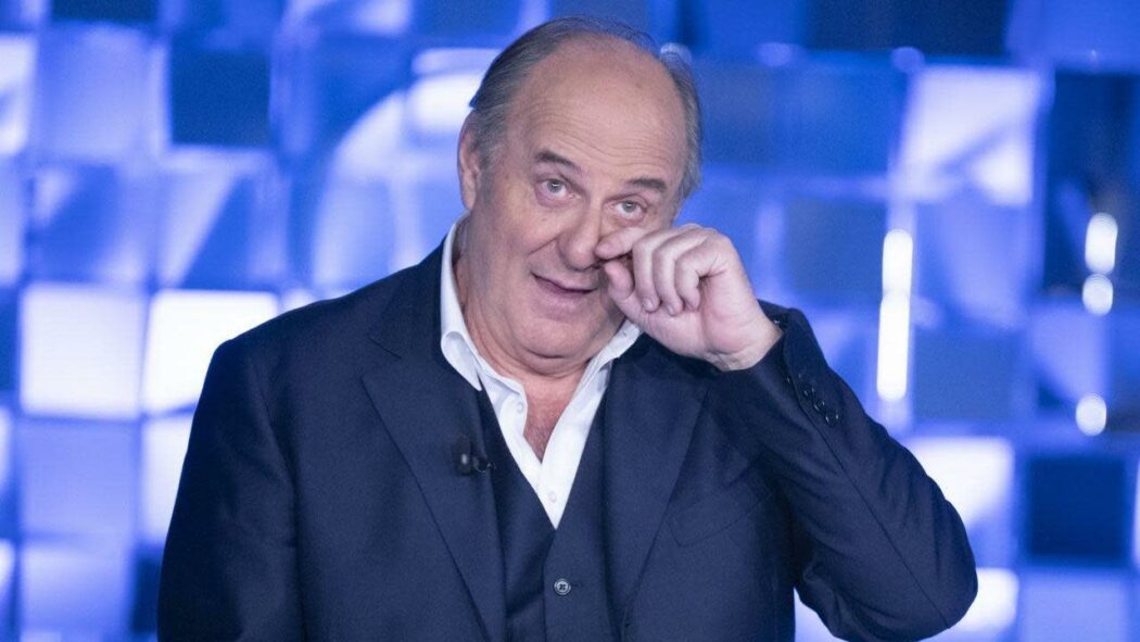 Sanremo 2025, Gerry Scotti si mette improvvisamente a piangere, poi però stupisce tutti: ecco cosa ha fatto