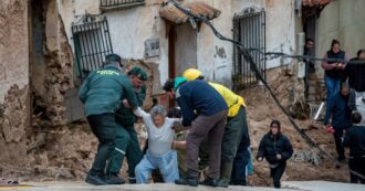 Copertina di “Allarme in ritardo”: a Valencia è polemica contro il governo regionale dei Popolari