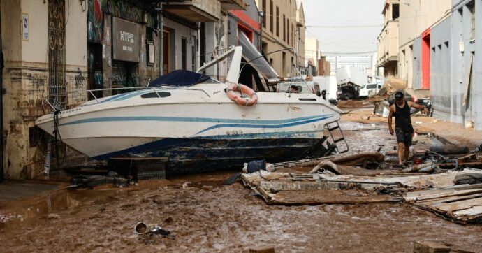 Valencia, polemica dopo il disastro: i negazionisti della crisi climatica in Spagna sono noti