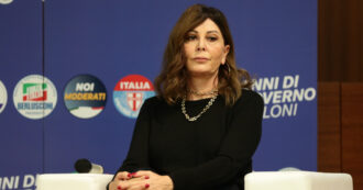 Copertina di “Falsi nei bilanci Visibilia”, in udienza i pm chiedono il processo per la ministra Santanché e altri 16: “Tutti sapevano e hanno taciuto”