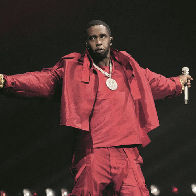 “Puff Daddy con la bilancia pesava le ragazze all’ingresso, accesso con massimo 63kg. Niente ciccia, niente cellulite”: i requisiti per i party hot