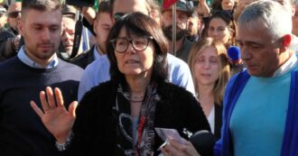Copertina di Funerali di Matilde Lorenzi, il dolore della madre che si rivolge ai giovani: “Dovete volervi bene”