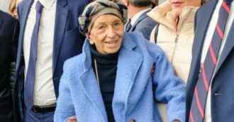 Copertina di Emma Bonino parla dopo il ricovero: “Mi sono spaventata, prendo una pausa dalla politica”