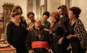 Copertina di Il deputato alla Real Cappella del Tesoro di San Gennaro contro Parthenope di Sorrentino: “Il cardinale Tesorone ha reso disgustoso quanto ci è di più caro”