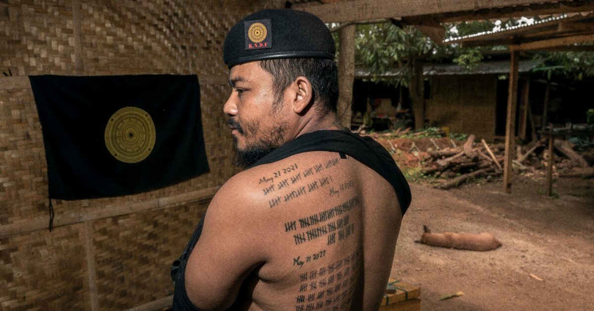 Myanmar, la resistenza delle giovani tigri: la generazione Z si è rifugiata nella giungla e combatte il regime dei militari