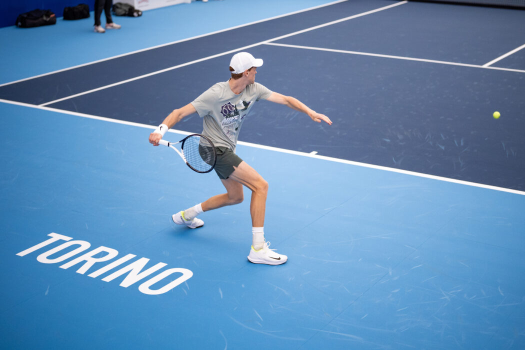 Jannik Sinner trains at the Sporting, where training courts are set up in Turin, Italy, where the ATP Finals will begin on Sunday, Nov. 10 – News – Sunday, November 1, 2024. (Photo by Marco Alpozzi/Lapresse)