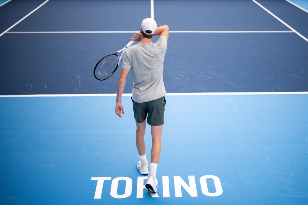 Jannik Sinner trains at the Sporting, where training courts are set up in Turin, Italy, where the ATP Finals will begin on Sunday, Nov. 10 – News – Sunday, November 1, 2024. (Photo by Marco Alpozzi/Lapresse)