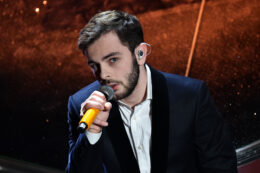 Copertina di “A 22 anni sono crollato. Ho chiuso i rapporti con la mia ex. Mi sono curato e ho riallacciato i rapporti con mio padre”: Lorenzo Fragola dopo la vittoria a X Factor