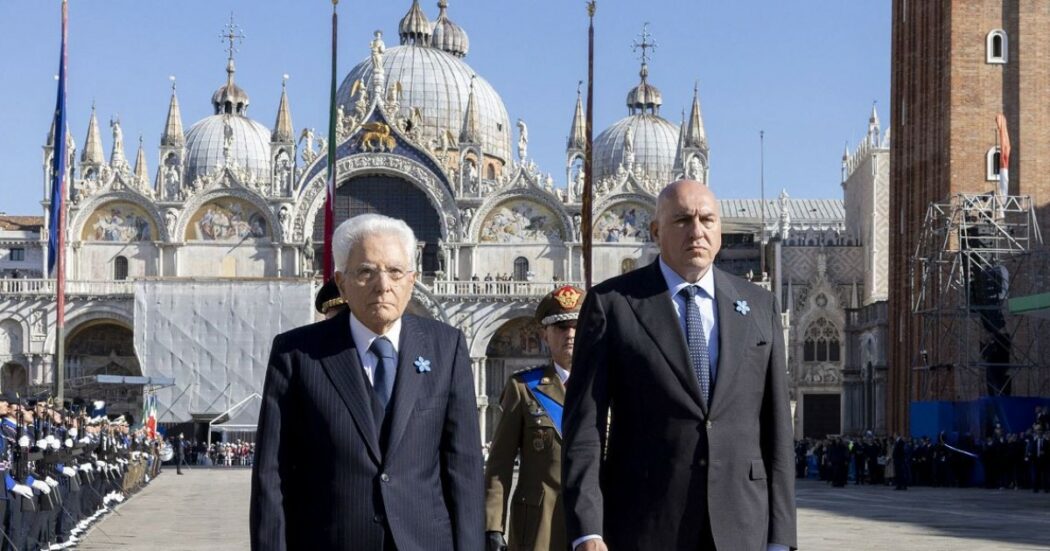 https://st.ilfattoquotidiano.it/wp-content/uploads/2024/11/05/Mattarella_Venezia-1050x551.jpg