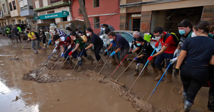 Copertina di Inondazioni a Valencia, anatomia di un disastro climatico