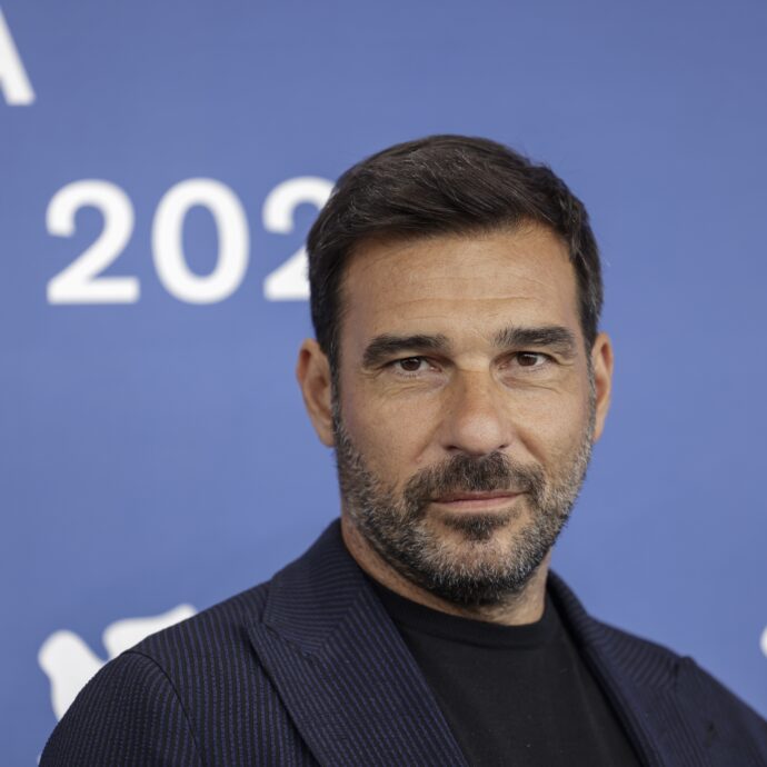 “Le cose belle sono arrivate tutte dopo i 40 anni. Piango molto, piangere è una cosa molto virile”: le confessioni di Edoardo Leo