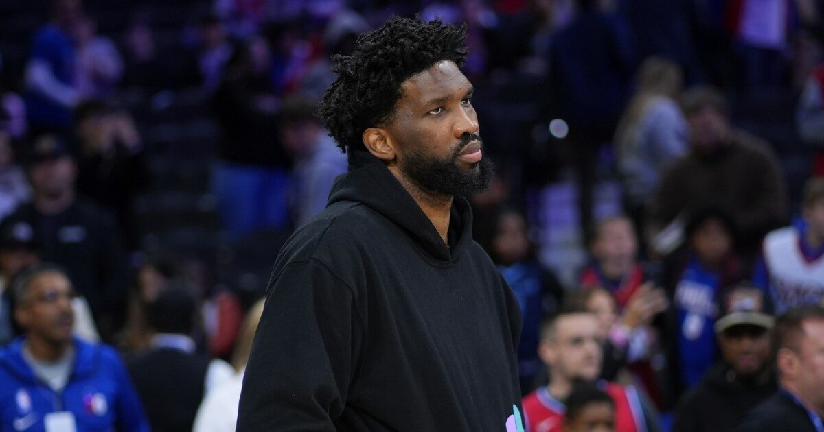 Joel Embiid sospeso per 3 partite e senza stipendio, le regole NBA non fanno sconti: cos’è successo e tutti i precedenti nella lega