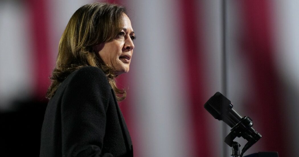 https://st.ilfattoquotidiano.it/wp-content/uploads/2024/11/06/Kamala_Harris-1-1050x551.jpg