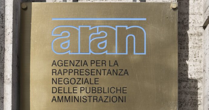 Solo la Cisl firma il rinnovo del contratto per le funzioni centrali della pa. Cgil e Uil: “Gli aumenti coprono solo un terzo dell’inflazione”