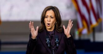 Copertina di Kamala Harris parla dopo la sconfitta: “Non è la fine della lotta”. E rivela: “Con Trump impegno per una transizione pacifica”