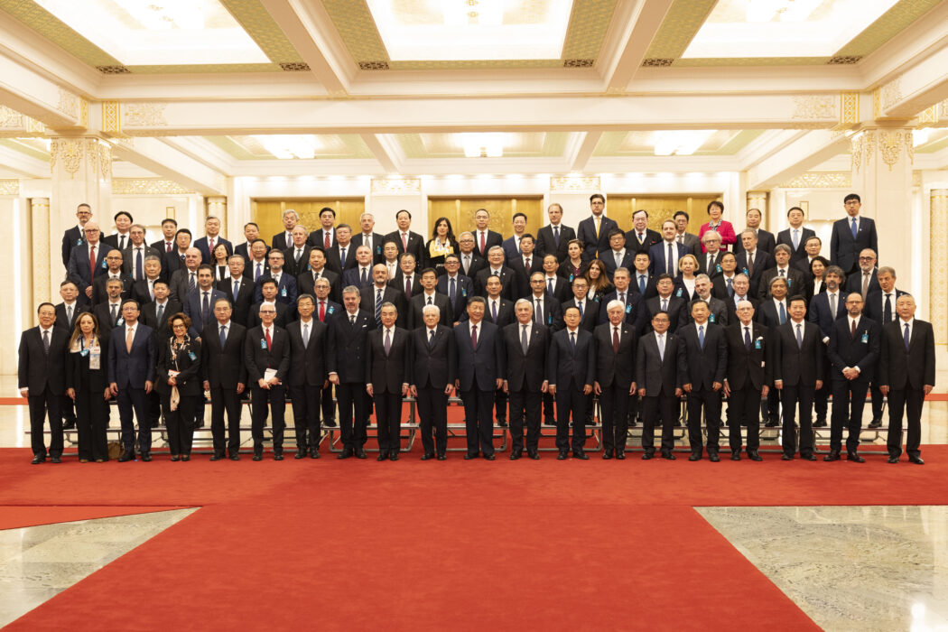 Il Presidente della Repubblica, Sergio Mattarella, e il Presidente della Repubblica Popolare Cinese, Xi Jinping, alla presentazione dei risultati del Forum culturale Italia – Cina
(foto di Francesco Ammendola – Ufficio per la Stampa e la Comunicazione della Presidenza della Repubblica)Politica, 08 novembre 2024 Pechino, Cina (Foto Ufficio stampa Quirinale/LaPresse)