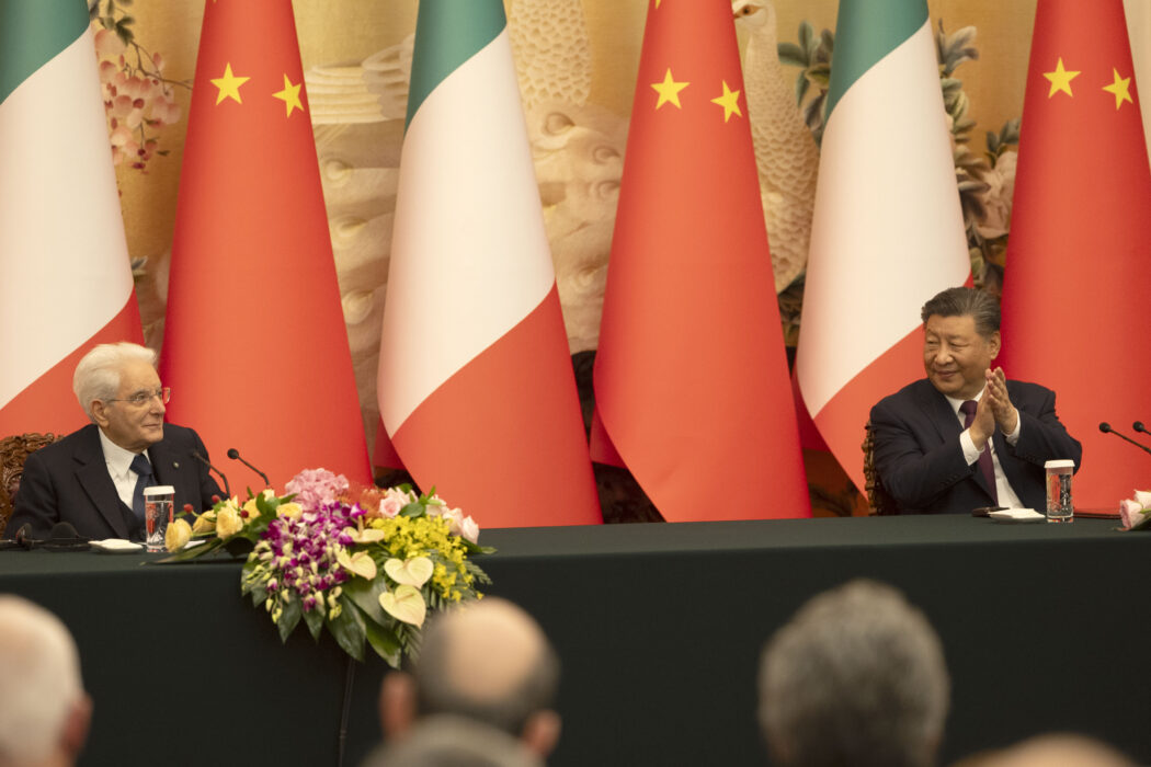 Il Presidente della Repubblica, Sergio Mattarella, e il Presidente della Repubblica Popolare Cinese, Xi Jinping, alla presentazione dei risultati del Forum culturale Italia – Cina
(foto di Francesco Ammendola – Ufficio per la Stampa e la Comunicazione della Presidenza della Repubblica)Politica, 08 novembre 2024 Pechino, Cina (Foto Ufficio stampa Quirinale/LaPresse)