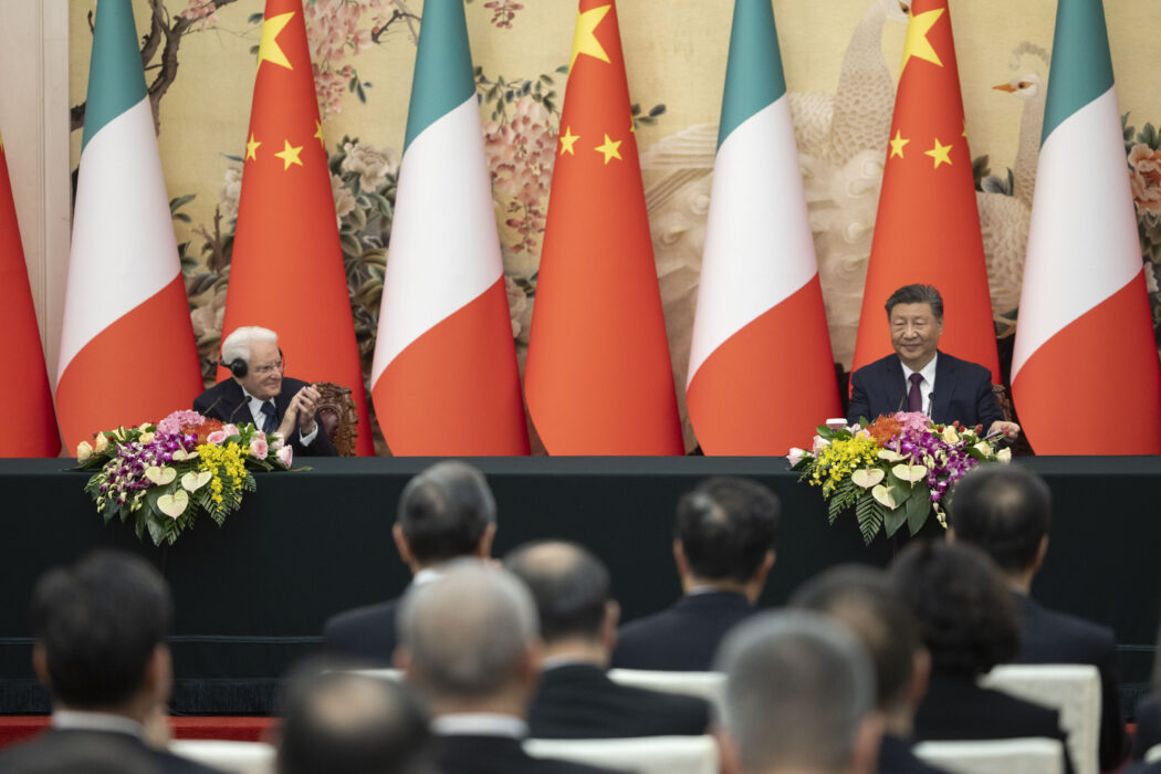 Il Presidente della Repubblica, Sergio Mattarella, e il Presidente della Repubblica Popolare Cinese, Xi Jinping, alla presentazione dei risultati del Forum culturale Italia – Cina
(foto di Francesco Ammendola – Ufficio per la Stampa e la Comunicazione della Presidenza della Repubblica)Politica, 08 novembre 2024 Pechino, Cina (Foto Ufficio stampa Quirinale/LaPresse)