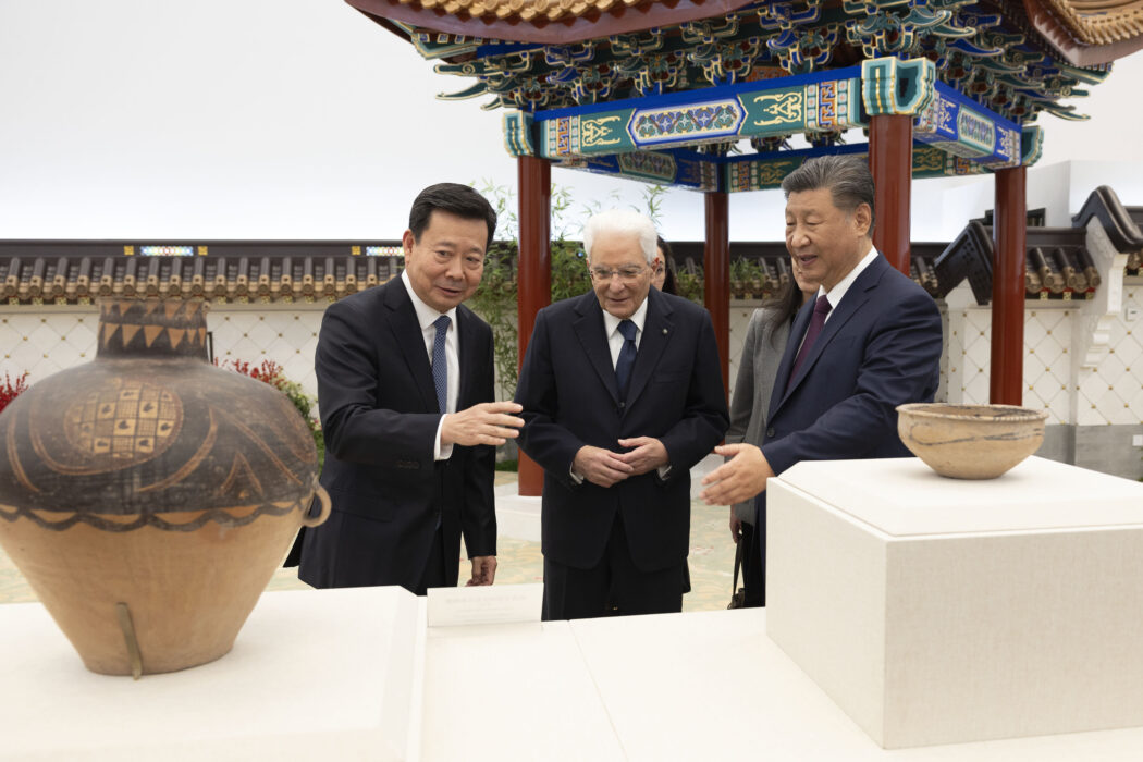 Il Presidente della Repubblica, Sergio Mattarella con il Presidente della Repubblica Popolare Cinese, Xi Jinping, in occasione della visita di Stato
(foto di Francesco Ammendola – Ufficio per la Stampa e la Comunicazione della Presidenza della Repubblica)Politica, 08 novembre 2024 Pechino, Cina (Foto Ufficio stampa Quirinale/LaPresse)