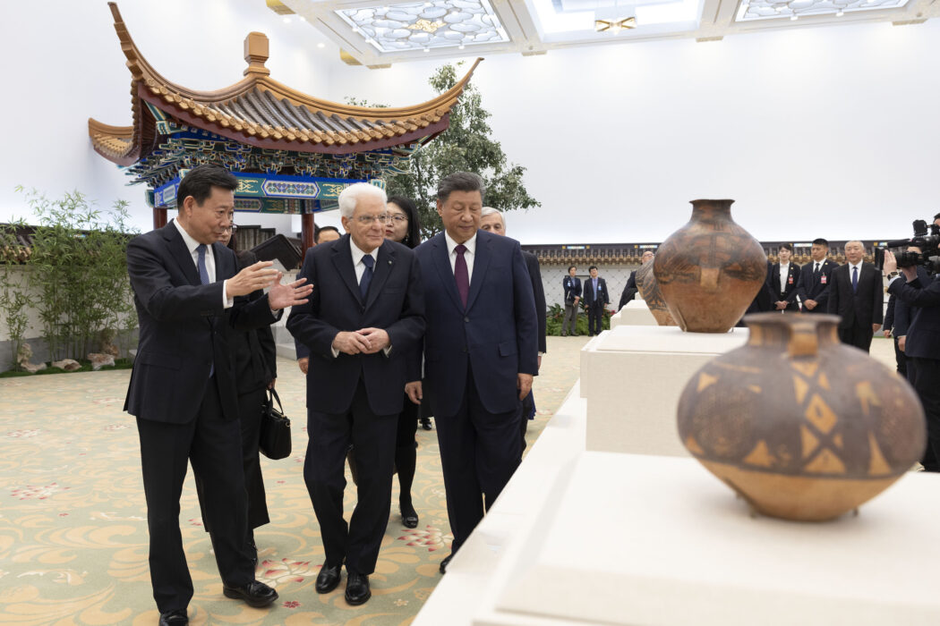 Il Presidente della Repubblica, Sergio Mattarella con il Presidente della Repubblica Popolare Cinese, Xi Jinping, in occasione della visita di Stato
(foto di Francesco Ammendola – Ufficio per la Stampa e la Comunicazione della Presidenza della Repubblica)Politica, 08 novembre 2024 Pechino, Cina (Foto Ufficio stampa Quirinale/LaPresse)