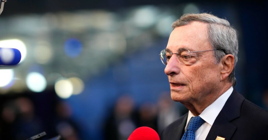 Mario Draghi al Parlamento EU: “Un errore lo stop alle auto con motori termici senza infrastrutture di ricarica”