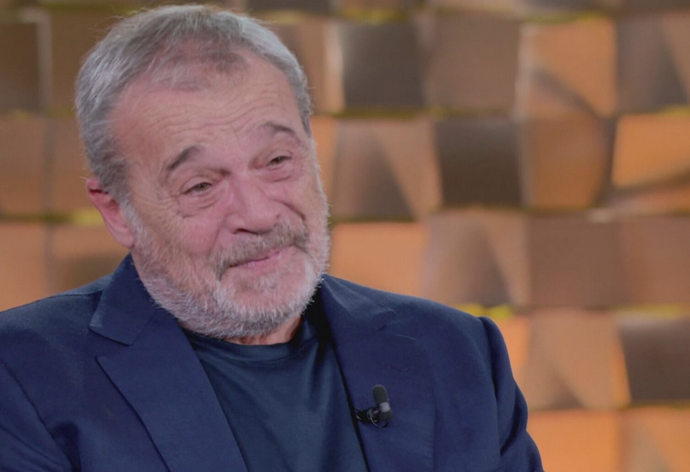 “Ho sentito i miei genitori dirsi ‘ti amo’ solo una volta sul set, quando hanno doppiato Robert De Niro e Liza Minnelli”: Claudio Amendola racconta