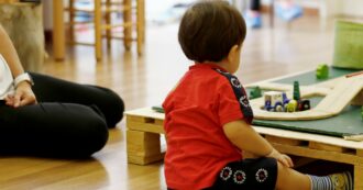 Copertina di Asili nido.La beffa del “governo della natalità”: obiettivi rivisti al ribasso, a perderci sarà il Sud