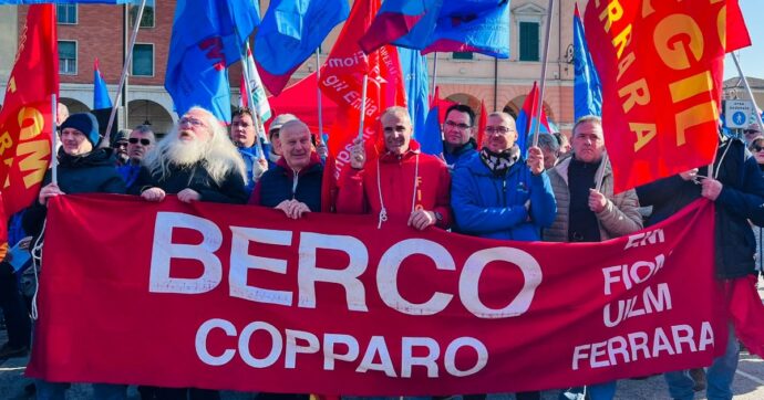 Sciopero e corteo contro i 500 licenziamenti di Berco: “Azione distruttiva che va avanti da 10 anni”. Il 14 convocato il tavolo al ministero