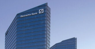 Copertina di Deutsche Bank taglia oltre 100 dirigenti per ridurre il costo del personale. Chiuse 300 filiali