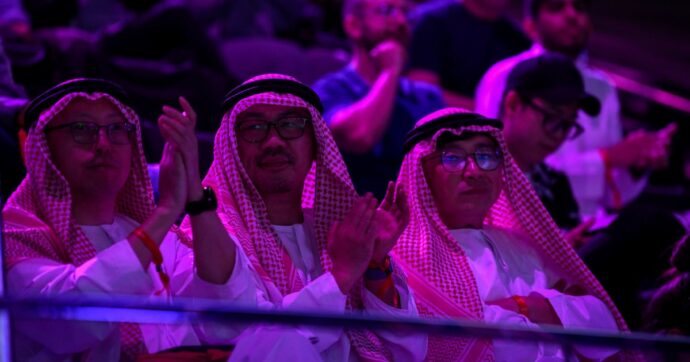 “Come in Arabia Saudita hanno riempito un’arena di tennis vuota pagando il pubblico”: le accuse del giornalista Ben Rothenberg