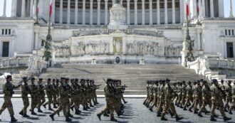 Copertina di Il sindacato dell’esercito contrario allo smart working: “Il telelavoro rischia di compromettere l’immagine del servizio militare”