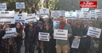 Copertina di “Giornalisti di fatto senza giusto contratto”, i precari Rai protestano a Viale Mazzini: “Qui per difendere la nostra dignità”