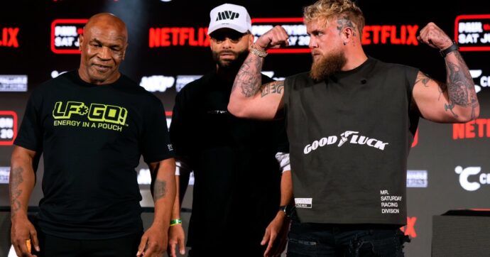 Mike Tyson contro Jake Paul su Netflix: c’era una volta la grande boxe made in Usa. Con i big in Arabia, negli States è tutto wrestling