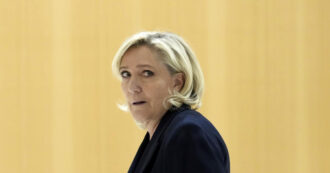 Copertina di Francia, chiesti 5 anni di carcere e di ineleggibilità per Marine Le Pen nel processo sulla frode al Parlamento Ue