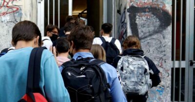 Copertina di Dal governo corsia preferenziale agli studenti Its Academy (cari a Valditara): anche senza laurea potranno fare i funzionari nella Pa