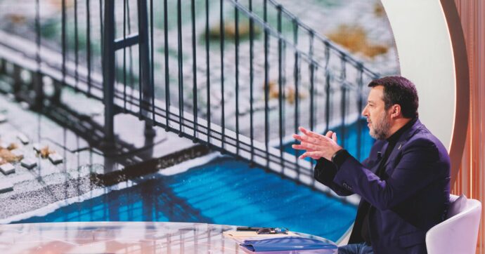 Dopo il sì ambientale Salvini scippa al Sud altri tre miliardi per il Ponte