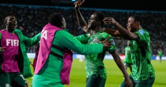 Copertina di Morto Gift Atulewa, un mese dopo la moglie: la maledizione della Nigeria Under 20 che fu vice-campione del mondo