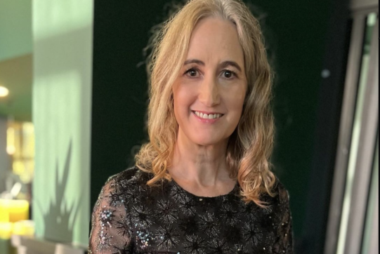 “E’ una malattia multiforme, è così che riesce ad eludere le cure perché”: cos’è il glioblastoma, il tumore che ha ucciso Sophie Kinsella