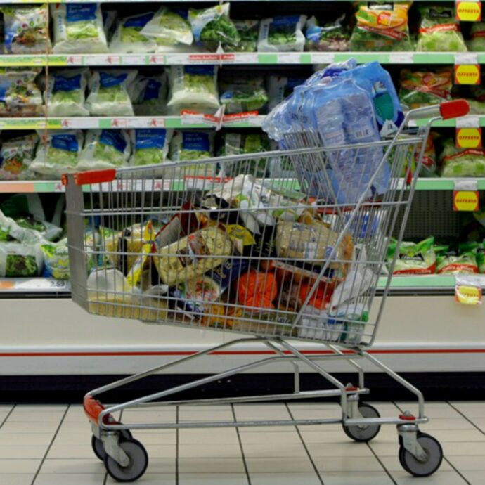 Quali supermercati sono aperti a Pasqua e a Pasquetta? Ecco la lista completa e gli orari per ultimare gli acquisti