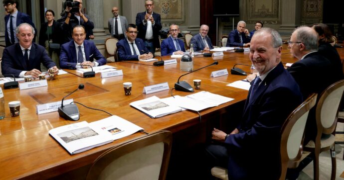 Autonomia, la Lega sfida la Corte. E Mattarella affonda le riforme