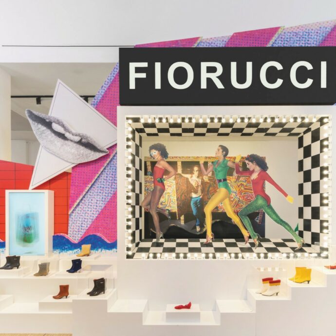 Manette di peluche, stivali dorati, pizzi e frange: la Triennale celebra Fiorucci