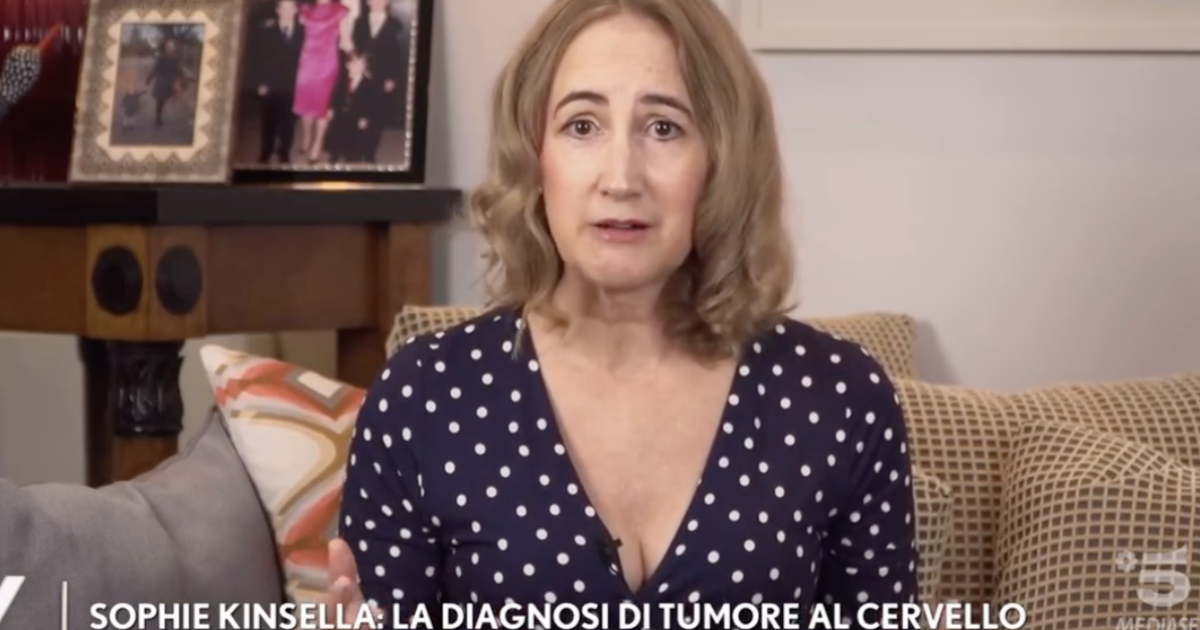 “Il cancro mi ha ribaltato la vita. È stato uno choc perché avevo perso la memoria. Credevo che non avrei più scritto”: la confessione di Sophie Kinsella