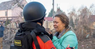 Copertina di Mosca lascia l’Ucraina al freddo e al buio. Biden: “Usate pure gli Atacms”