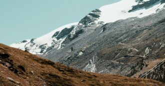 Copertina di Dal parco divertimenti senza regole alla “restanza”: come salvare le montagne senza danneggiare l’economia